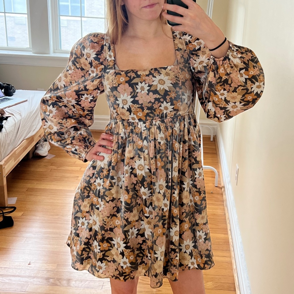 Mittoshop Multi-Color Fall Floral Puff Long Sleeve Shimmer Dress (Size S)